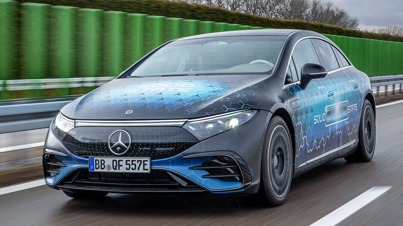 Ξεπέρασε τα 1.000 χλμ. αυτονομία η Mercedes EQS με μπαταρία solid-state